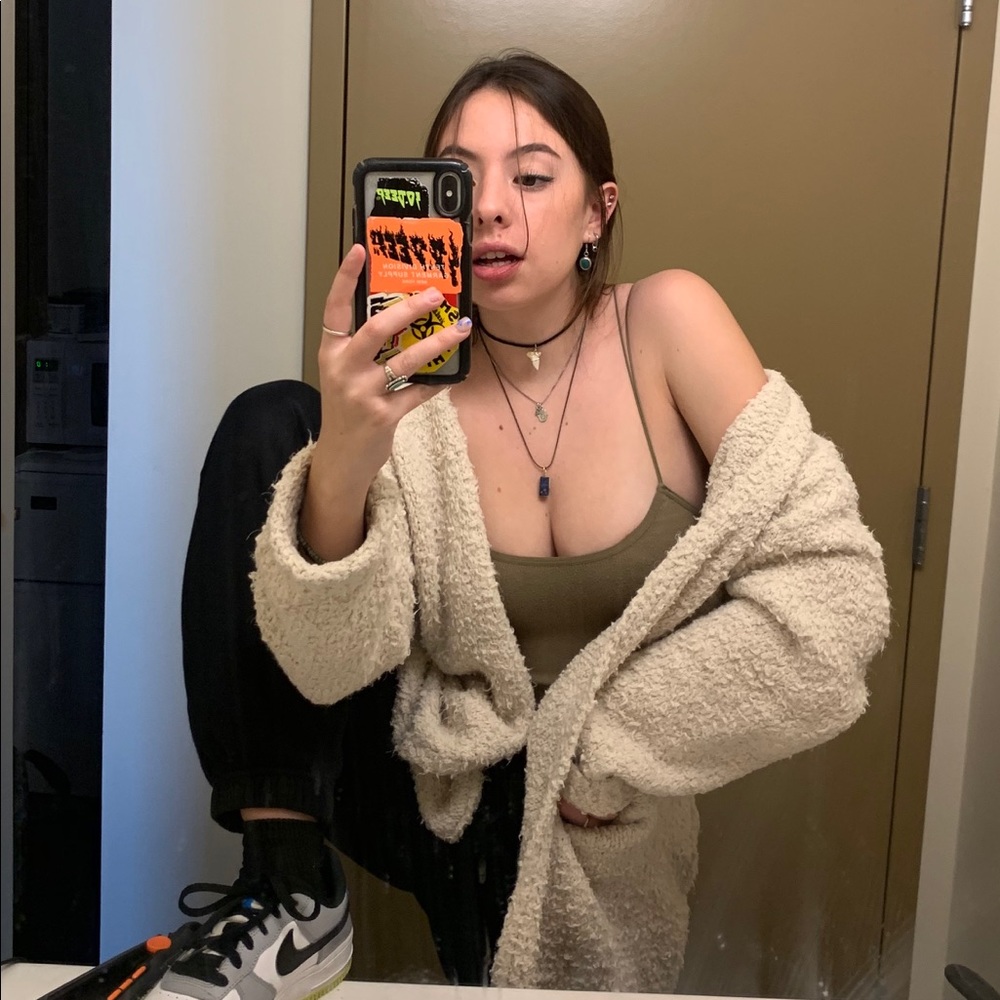 cozy beige cardigan💫